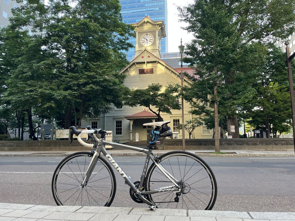 早朝の札幌時計台