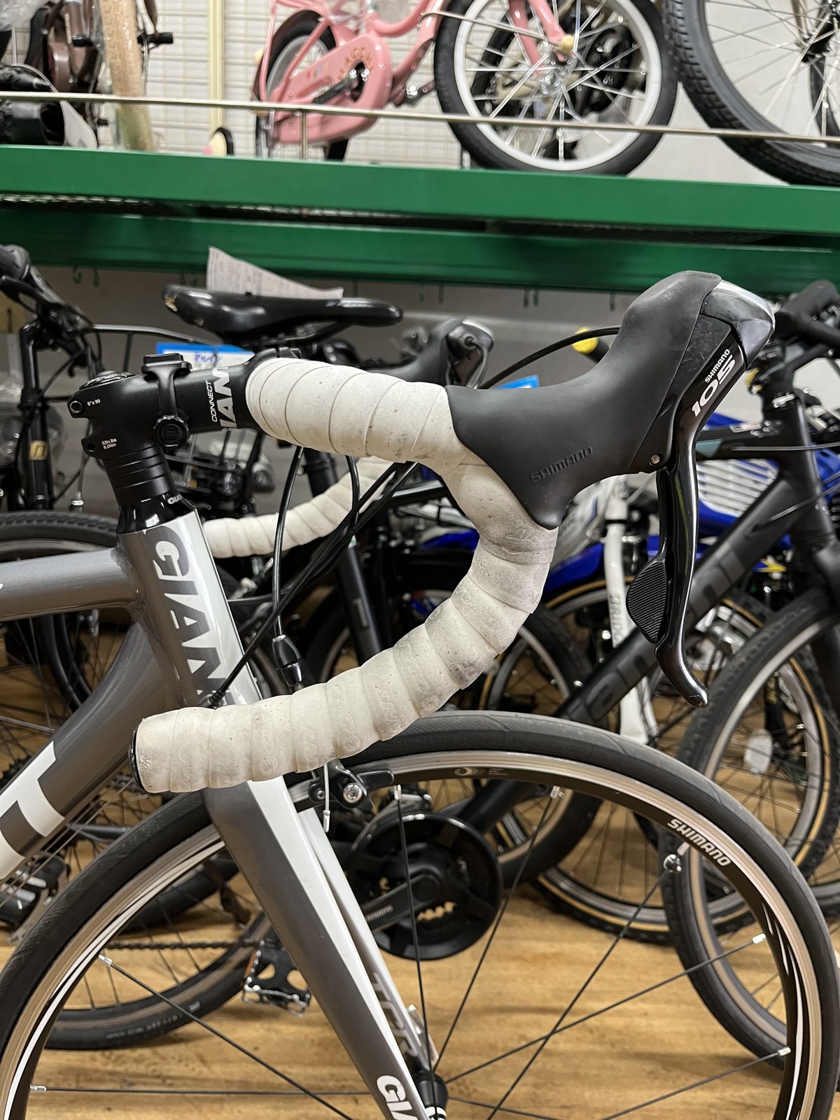 自転車屋さんに預けたGIANT TCR